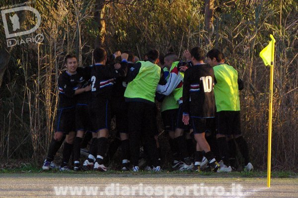 La Ferrini esulta attorno a Bonu
